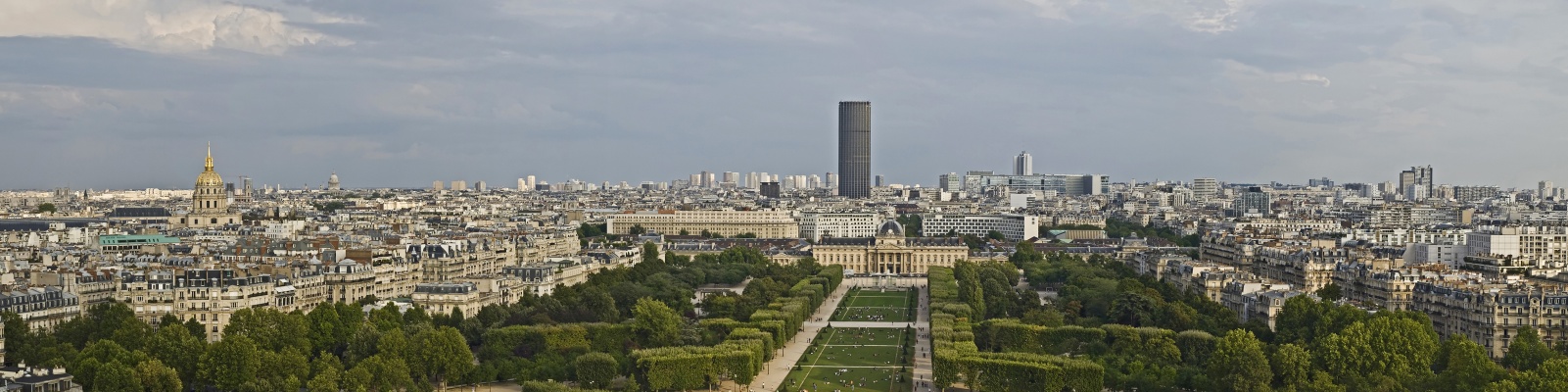 Blick aus der erster Etage des Eiffelturm